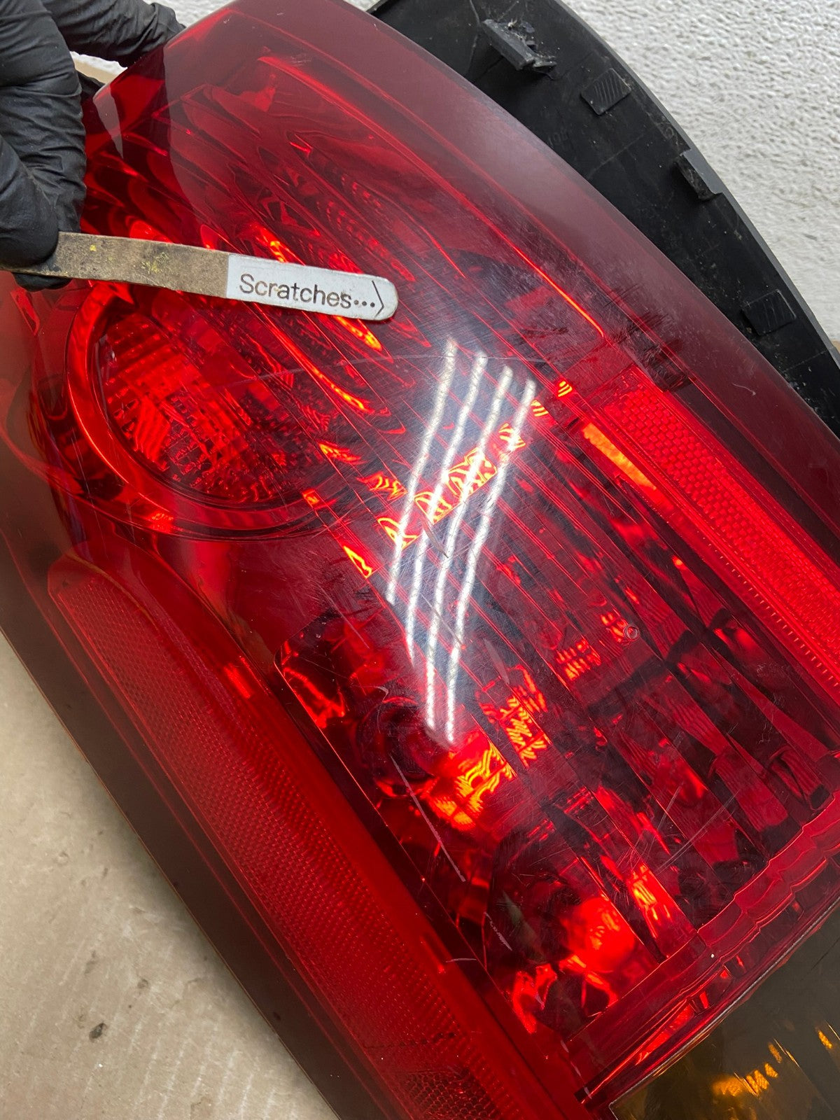 2003 to 2007 Cadillac Cts Left Driver LH Side Tail Light AE9661 LK3