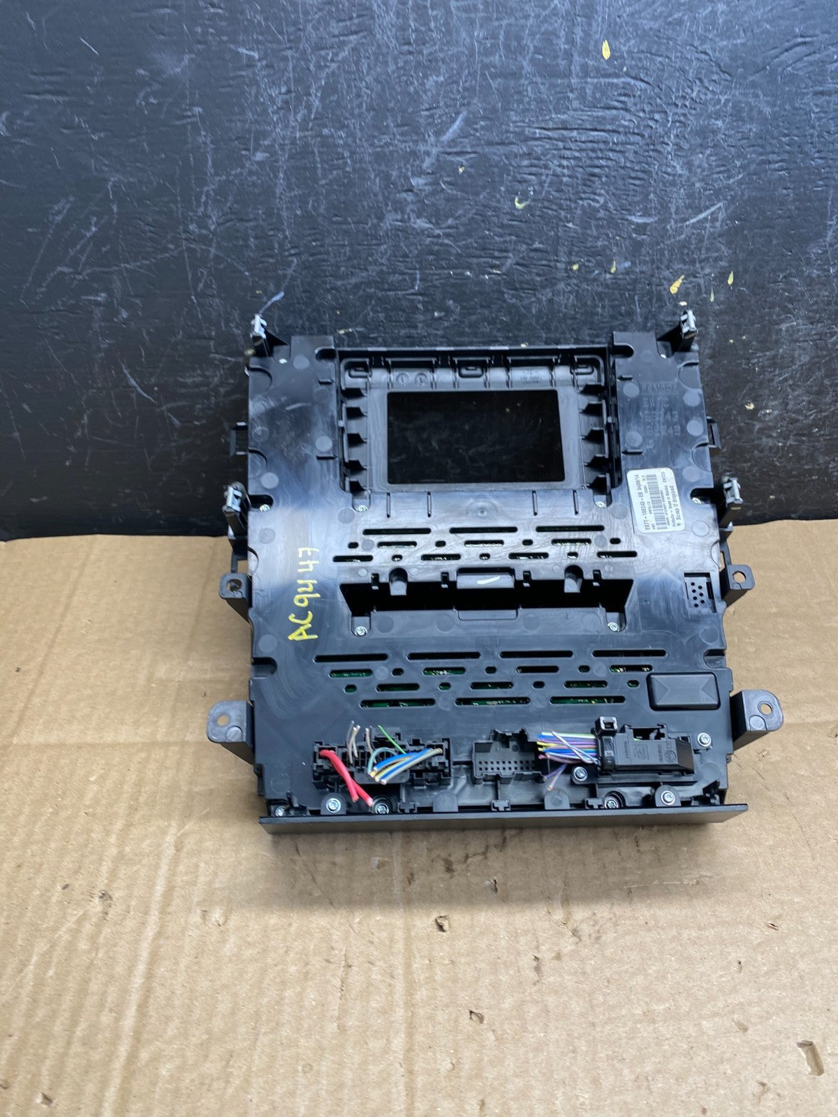 2014-2015 Ford Fusion Center Radio CD Player Screen Climate Control ac9447 DG3