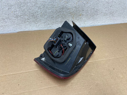 2008 2009 2010 Volkswagen Jetta Left LH Side Tail Light AH7740 LK4