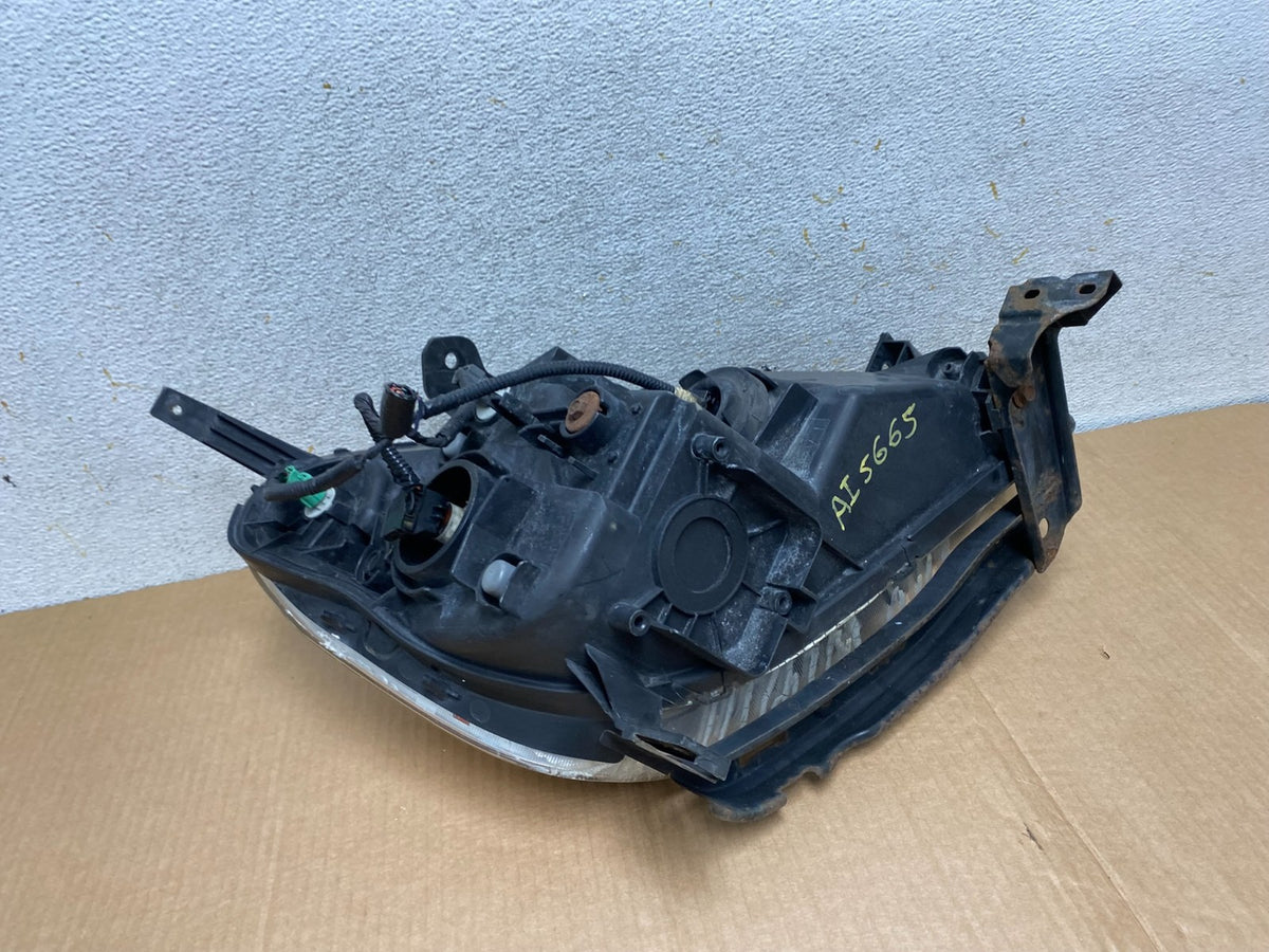 2005 -2006 Honda Crv Cr-v Left Driver LH Halogen Headlight AI5665 DW7