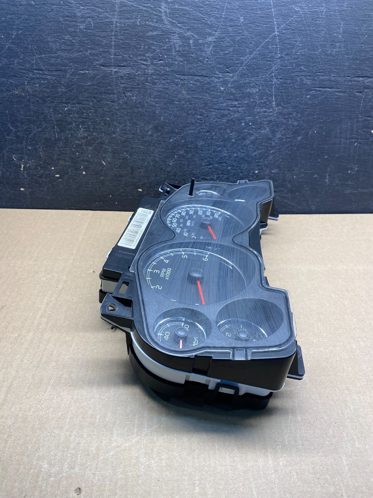 2007 to 2013 Cadillac Escalade Instrument Speedometer Cluster Gauge ag7450 DG1