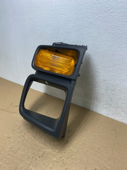 2008-2017 Ford E150 E250 E350 Van Right Side Headlight Bezel Trim AG1084 DW1