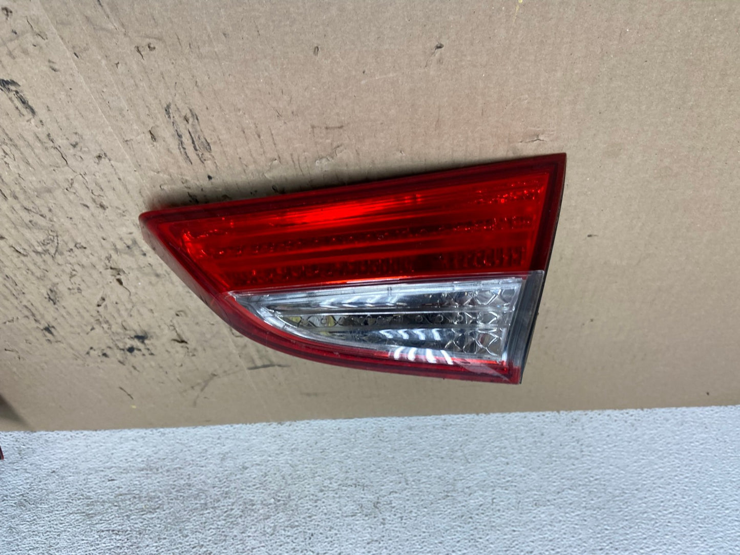 2011 2012 2013 Hyundai Elantra Inner Tail Light Right Passenger AF5988 LK0