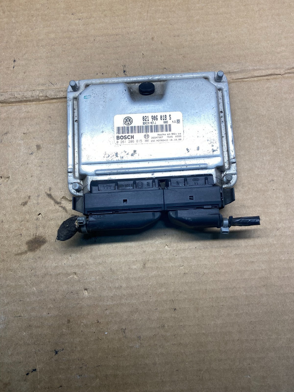 2001 Volkswagen Jetta 2.8L Engine Computer Ecu Pcm Ecm Pcu AD3413 DG0