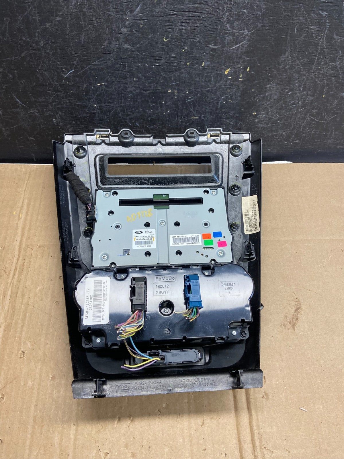 2010 to 2012 Ford Fusion Radio Climate Control A/C Control ad7128 DG5