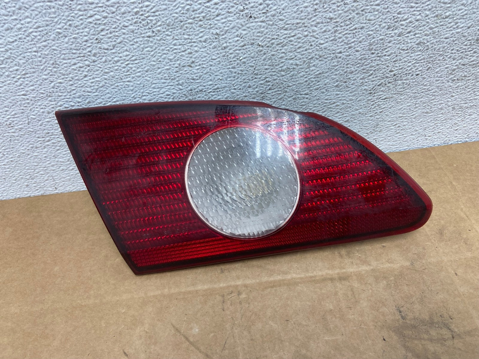 2001 2002 Toyota Corolla Left Driver LH Side Inner Tail light AD6170 LK0