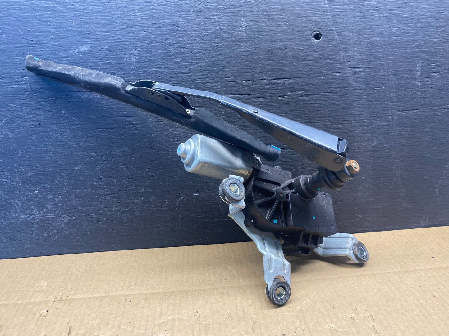 2009-2017 Chevrolet Traverse Rear Glass Windshield Wiper Motor AD1519 DG0