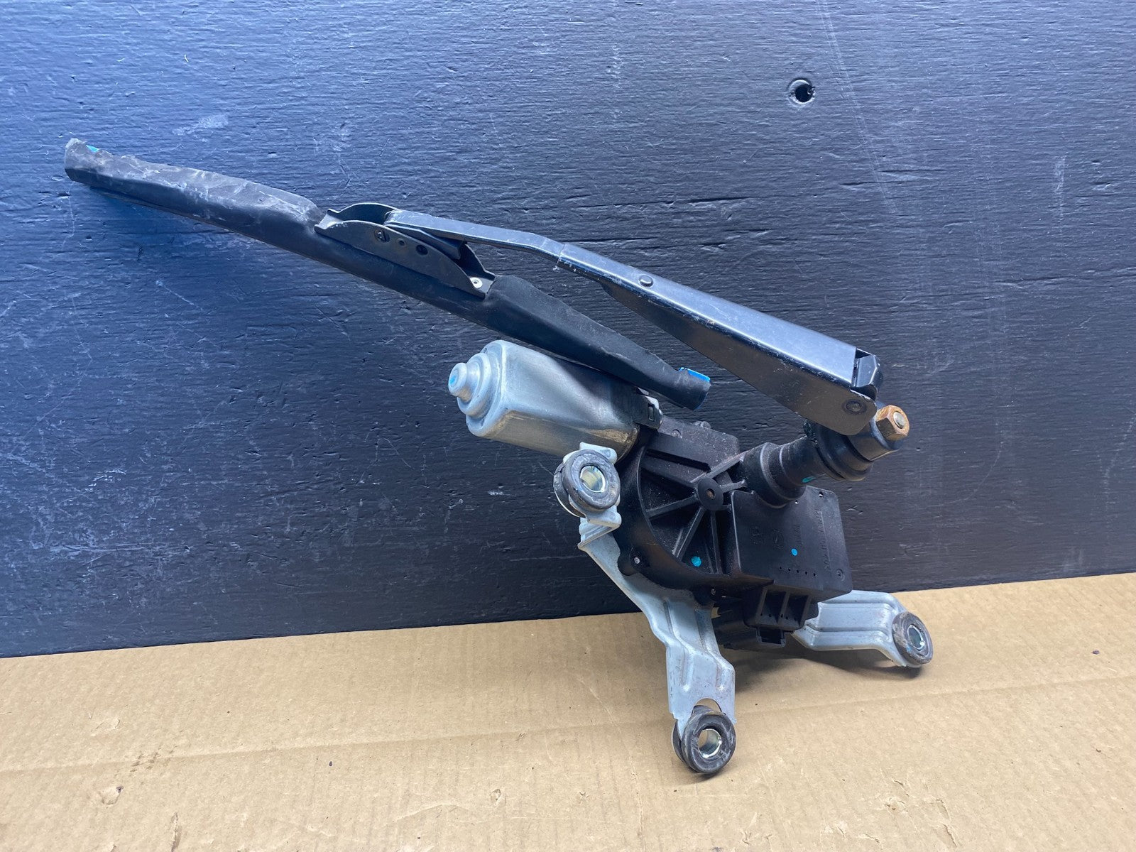 2009-2017 Chevrolet Traverse Rear Glass Windshield Wiper Motor AD1519 DG0