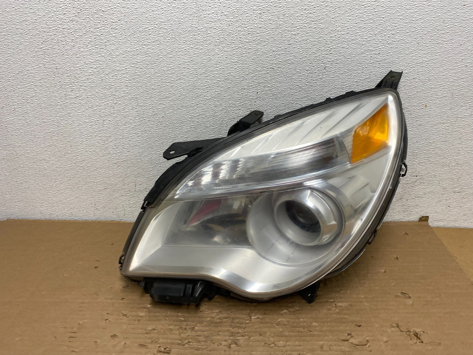 2010-2015 Chevrolet Equinox Halogen Projector Headlight Left Driver TYC AD43390