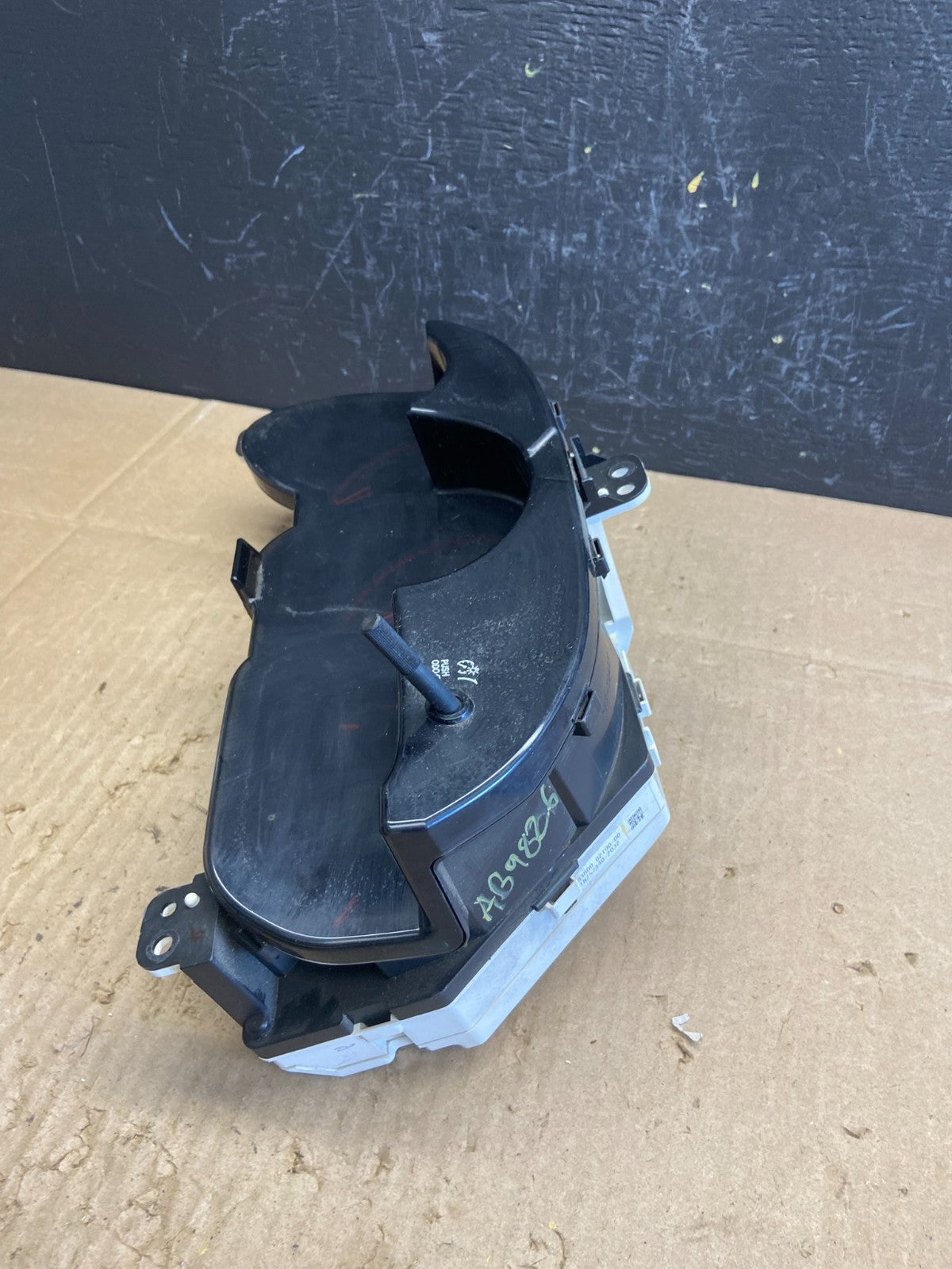 2009 2010 Toyota Matrix Speedometer Cluster Gauge Oem AB9826 DG4