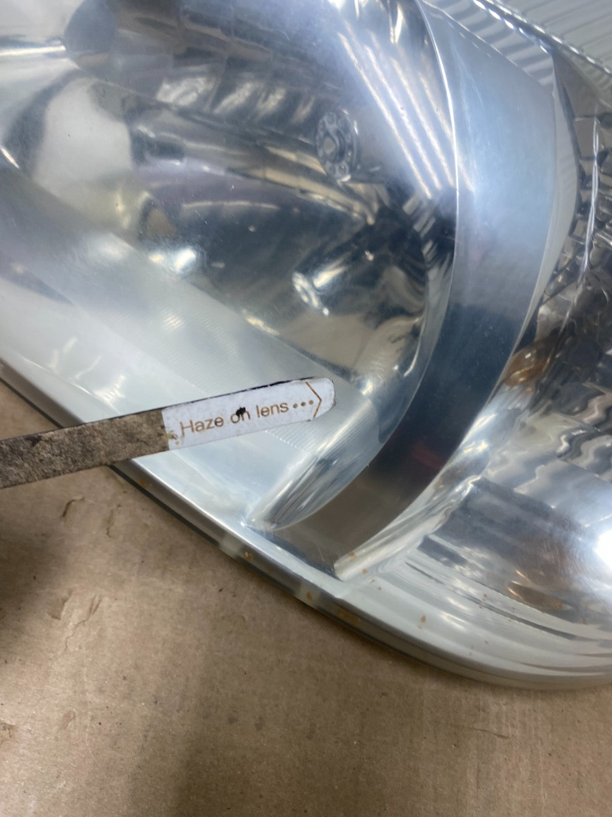 2000 to 2005 Mercury Sable Left+Right Side Halogen Headlights AJ2144 DW6