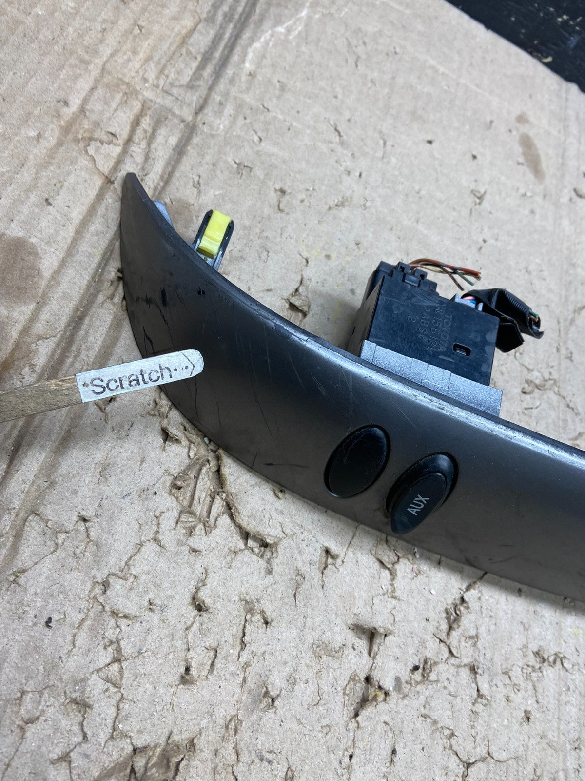 2004 to 2010 Toyota Sienna Right Side Radio Switches Bezel Trim OEM X6318 DG1