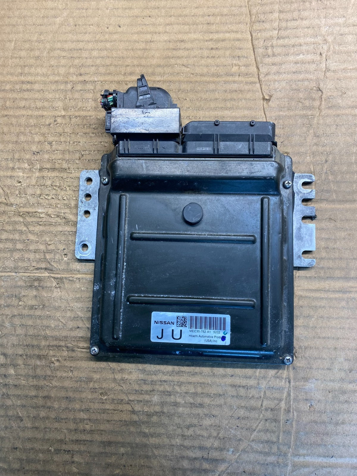 2005 Nissan Pathfinder Engine Control Module ECM MEC35-752 A1 AA5760 DG0