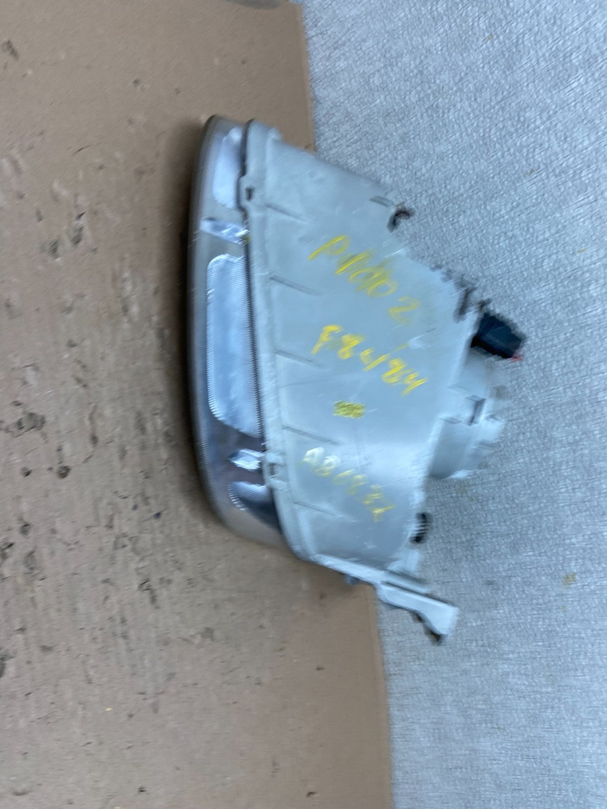 1999 2000 Hyundai Elantra Right Passenger Side Headlight OEM AB0832 DG6