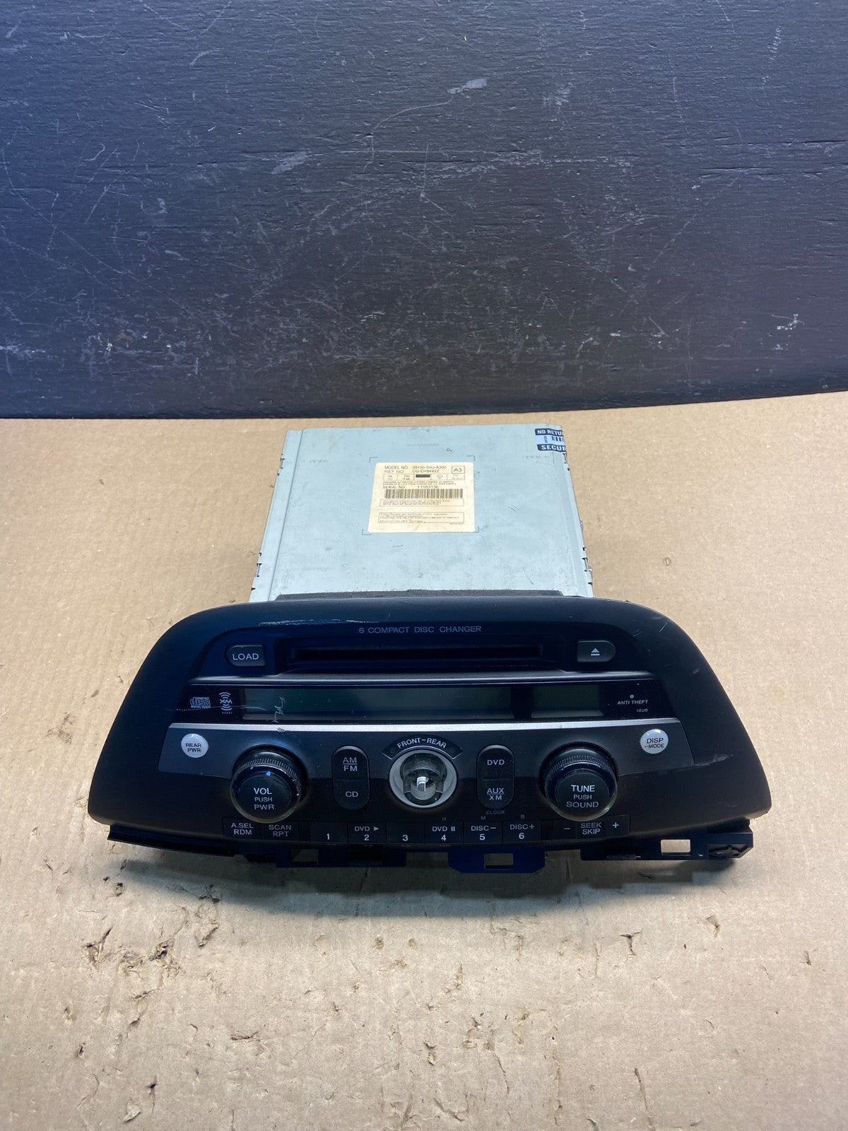 2005 to 2010 Honda Odyssey Am Fm Cd Player Radio Receiver ac8975 DG4