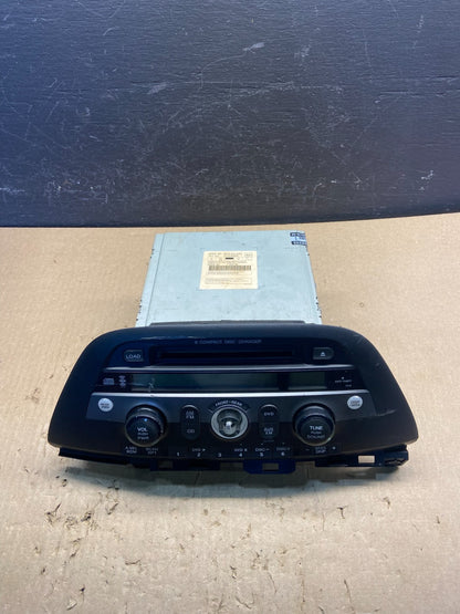 2005 to 2010 Honda Odyssey Am Fm Cd Player Radio Receiver ac8975 DG4