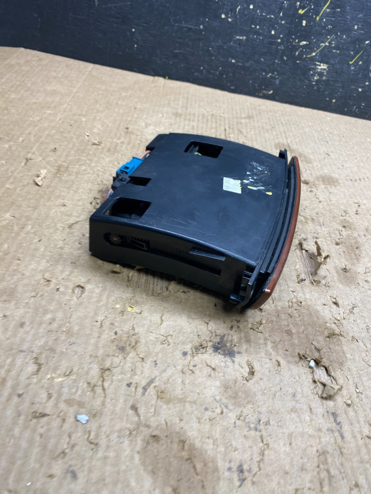 2000-2006 Mercedes S430 S500 Center Console Ash Tray Compartment OEM  Z7405 DG3
