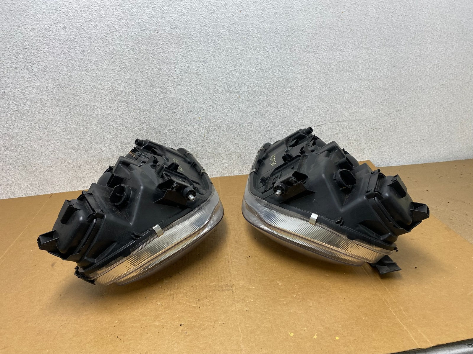 Halogen 2003-2006 Mercedes S-Class Lef+Right Side Headlights AD9160 DW7