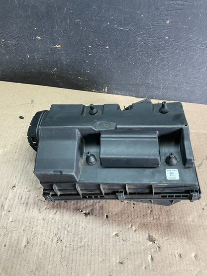 2007 to 2010 BMW X5 Air Intake Cleaner Filter Housing Box M8942 DG7