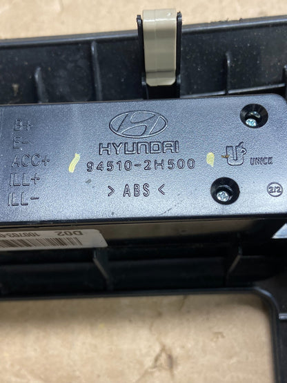 2007-2010 Hyundai Elantra Radio Heat AC Climate Control Air Vent Bezel AI6394 DG5