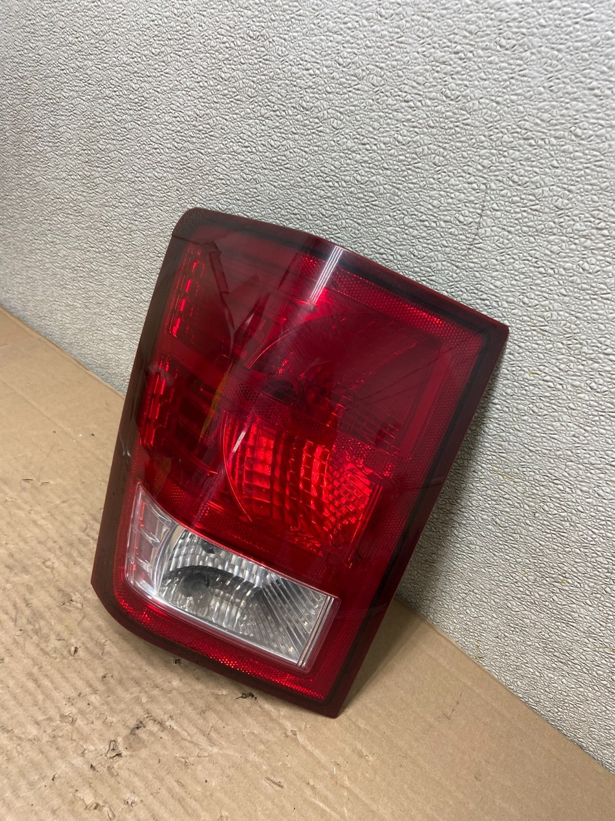 2007 to 2010 Jeep Grand Cherokee Left Driver Lh Tail Light Oem AA9384 LK1