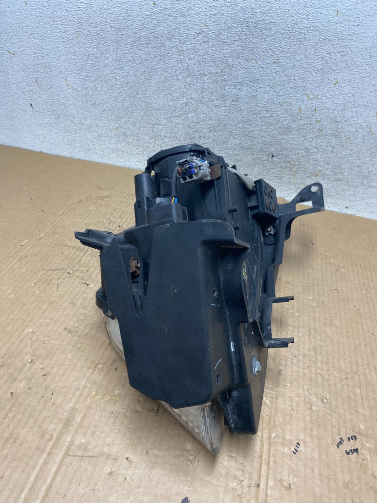 2008 - 2014 Subaru Tribeca Right Passenger Side Halogen Headlight AI6835 DW9