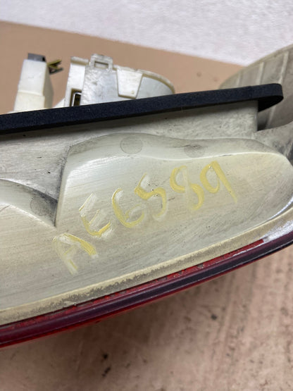 2009 2010 BMW 323i 325i 328i 335i 3 Series Left Driver Tail Light AE6589 LK6