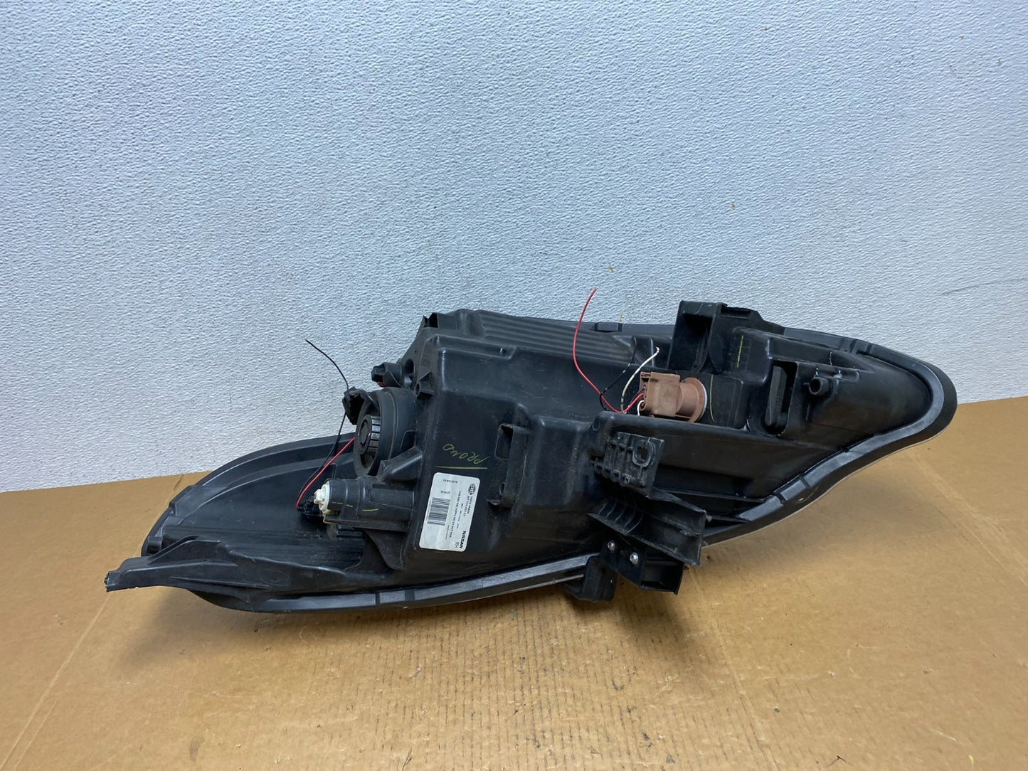 2015 to 2019 Nissan Versa Headlight Right Passenger RH Side AD9324 DW6