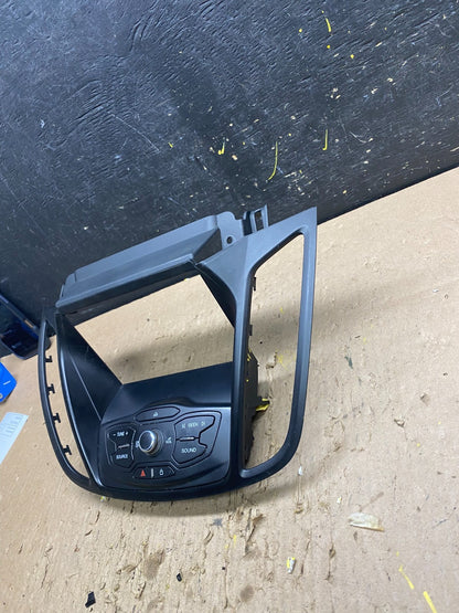 2013 2014 2015 2016 Ford Escape Dash Radio Control Panel Bezel t8512 DG2