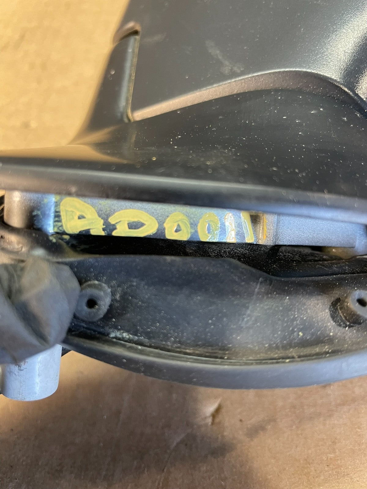 2001 to 2004 Nissan Pathfinder Right Passenger View Door Mirror AD0011 DW11