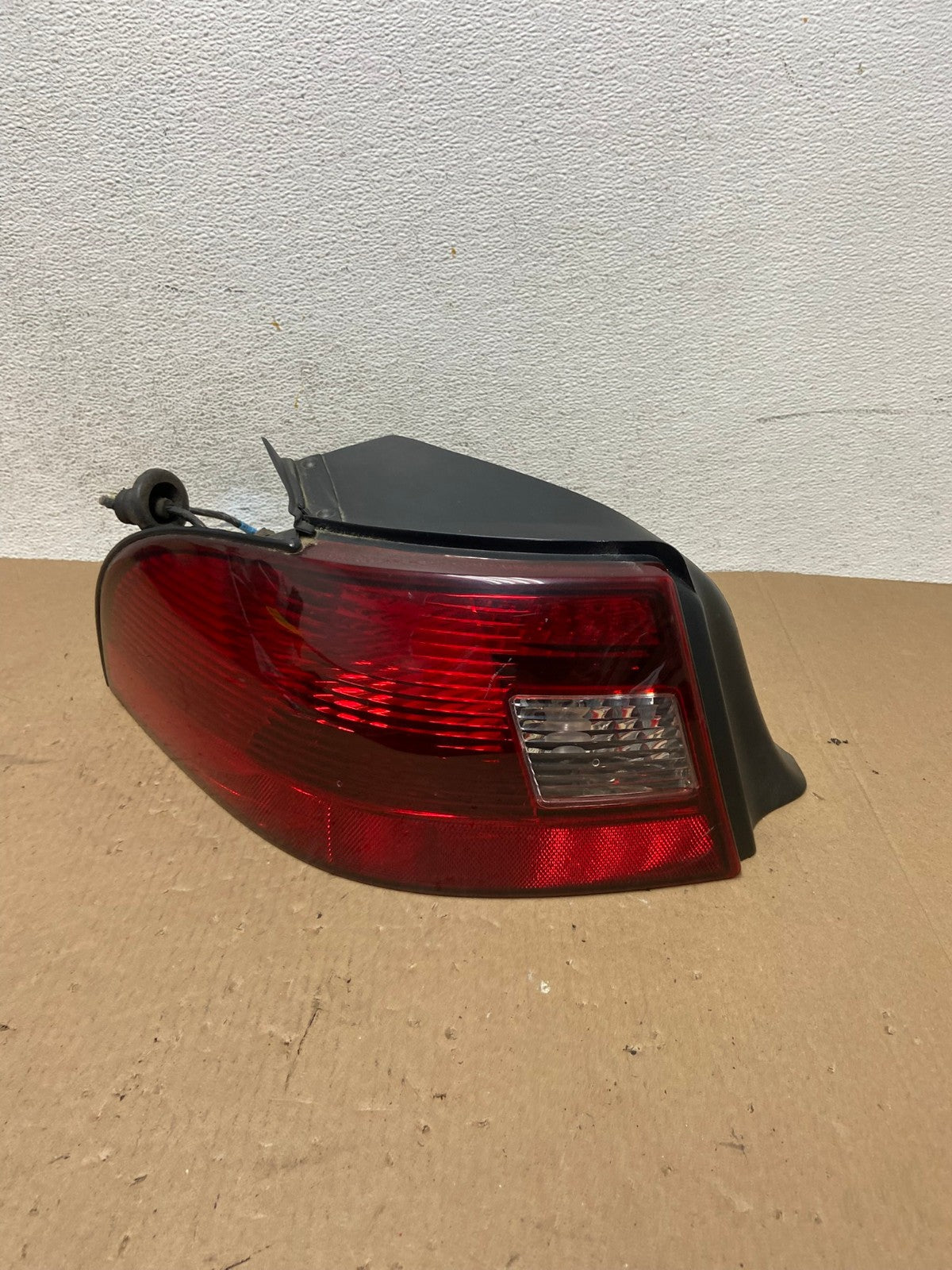 2000 - 2003 Mercury Sable Sedan Left Driver LH Side Tail Light AD6525 LK0