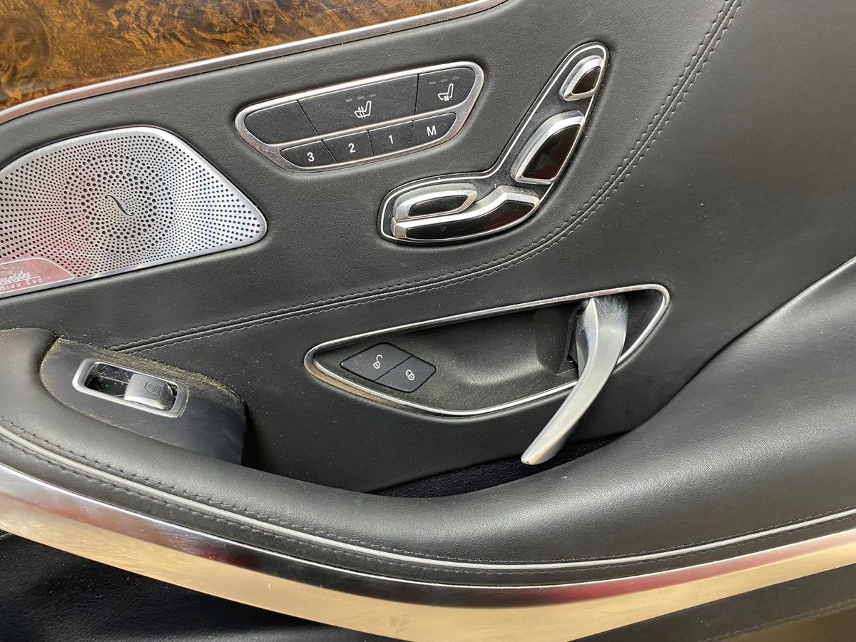 2015-2017 Mercedes W217 S550 Coupe Right Side Interior Door Panel AH09864