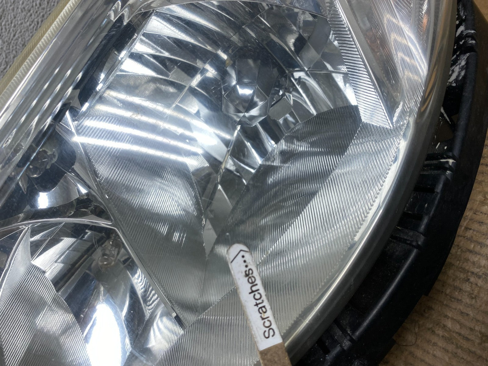 2009-2013 Subaru Forester Left Driver LH Halogen Headlight AE1621 DW3