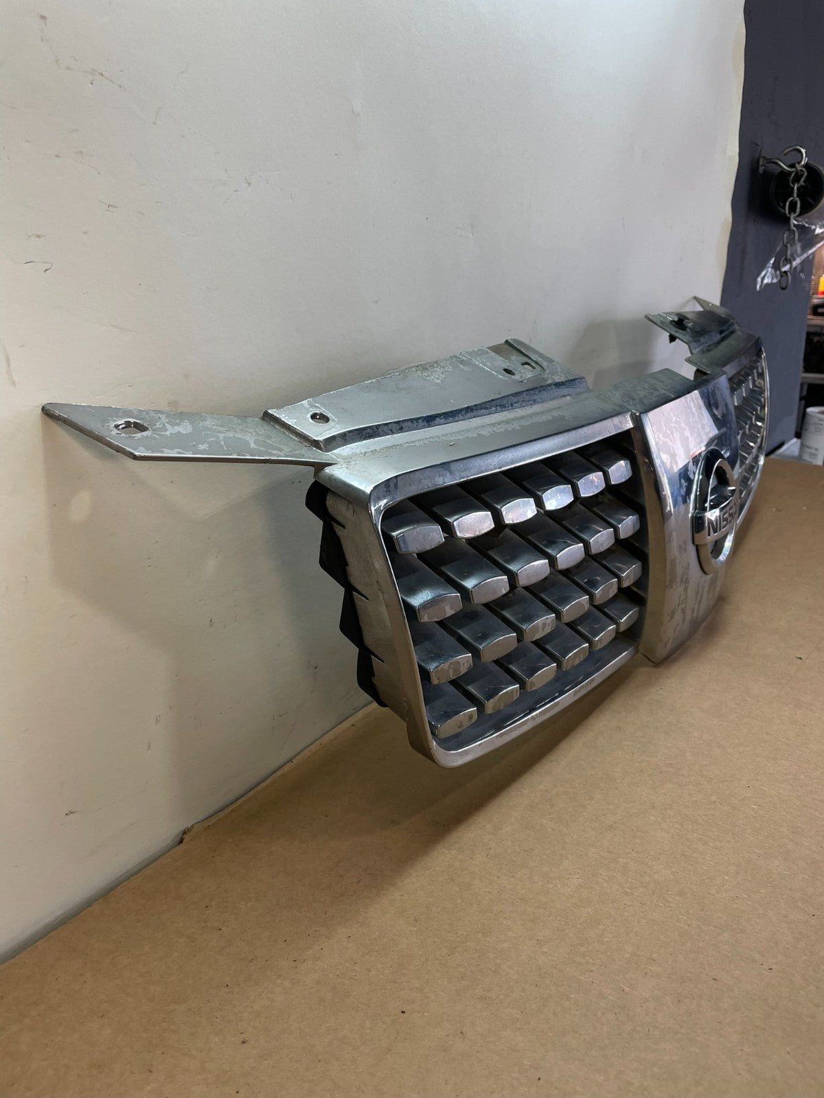 2004 2004 2006 Nissan Maxima Front Upper Grill Grille Aftermarket AF8551 DG2