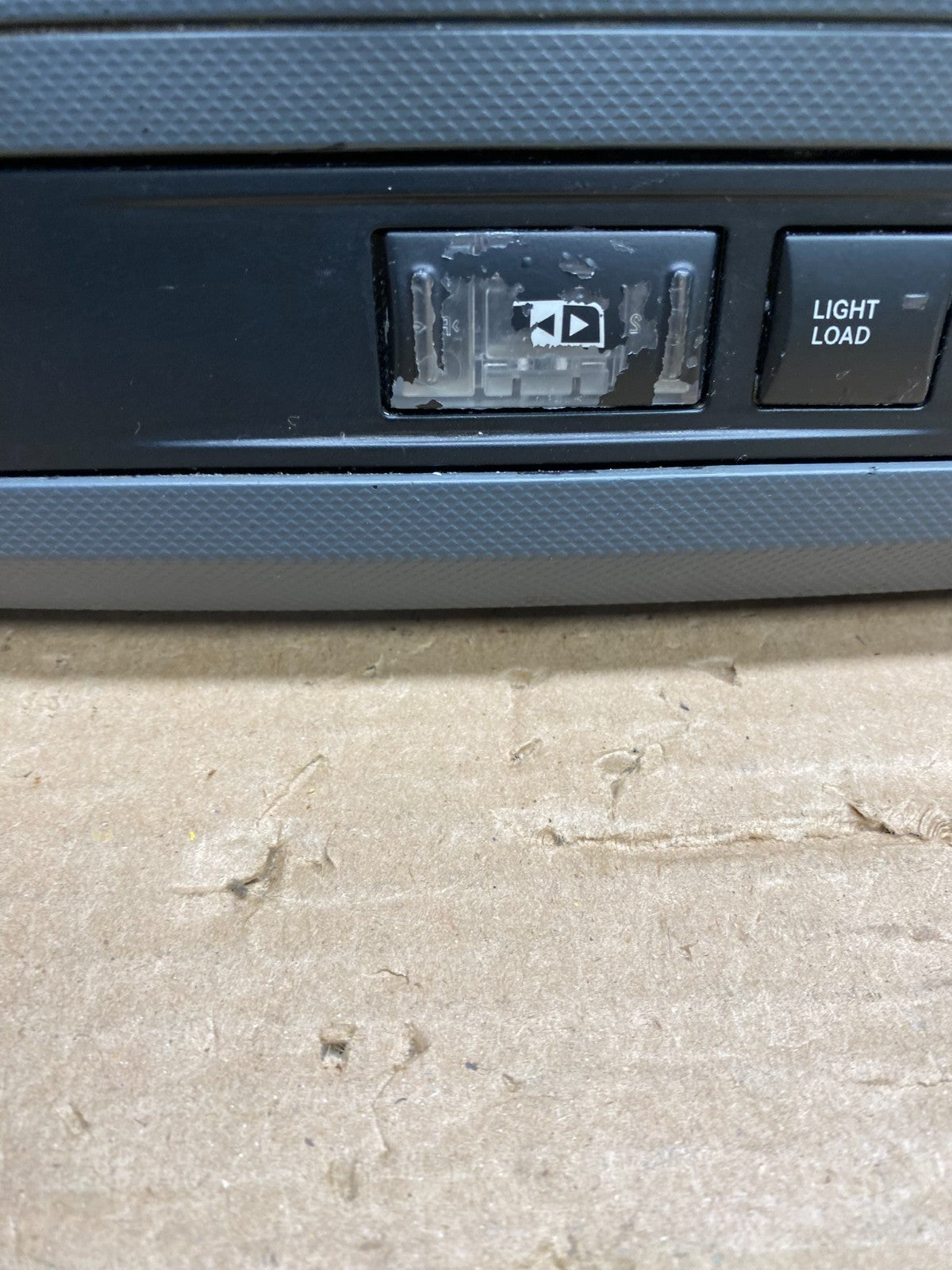 2006 to 2008 Dodge Ram Radio Climate Control A/C Heat Dash Bezel Trim ag6435 DG3