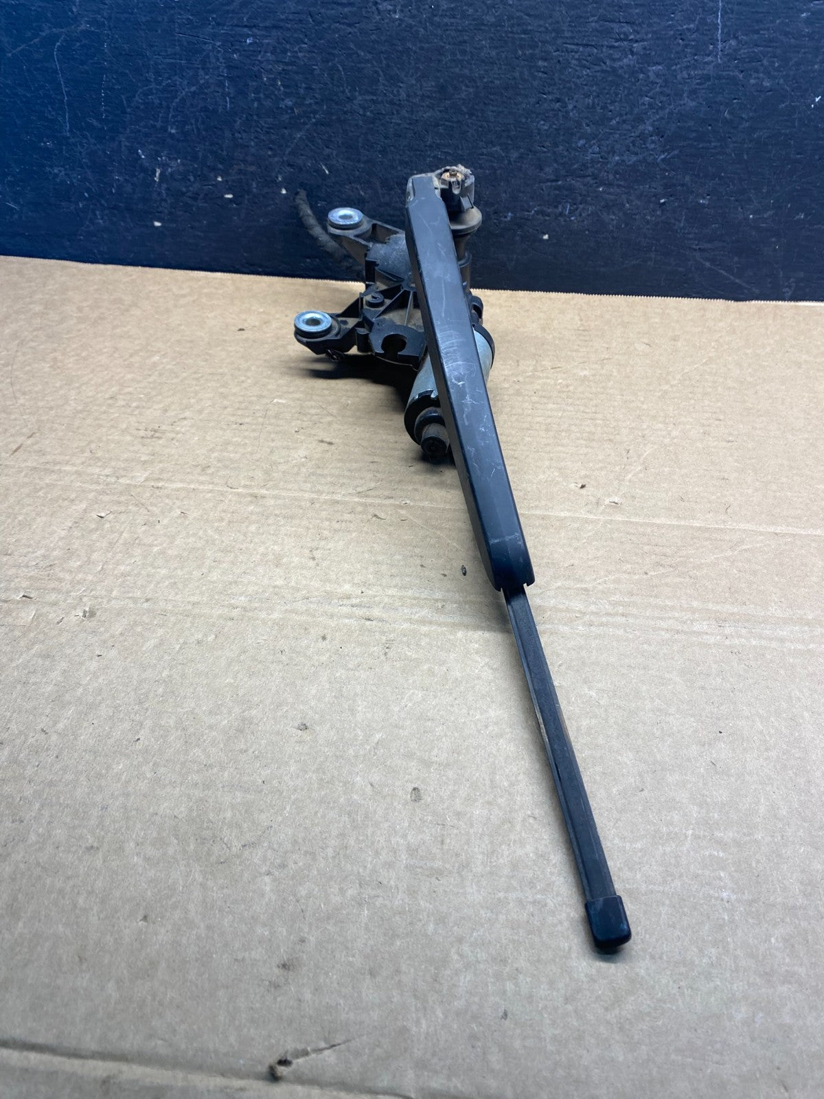 2007 to 2015 Audi Q7 Rear Windshield Washer Wiper Motor af7647 DG2