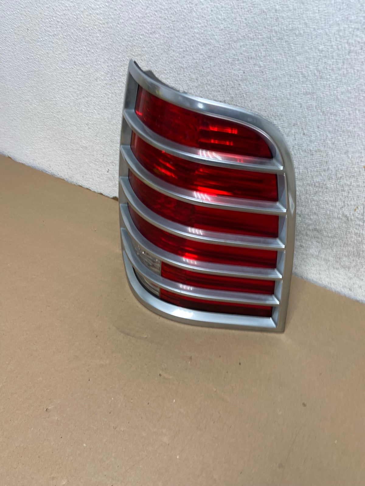 2002 2003 2004 2005 Mercury Mountaineer Right Passenger Tail Light AG3304 LK1