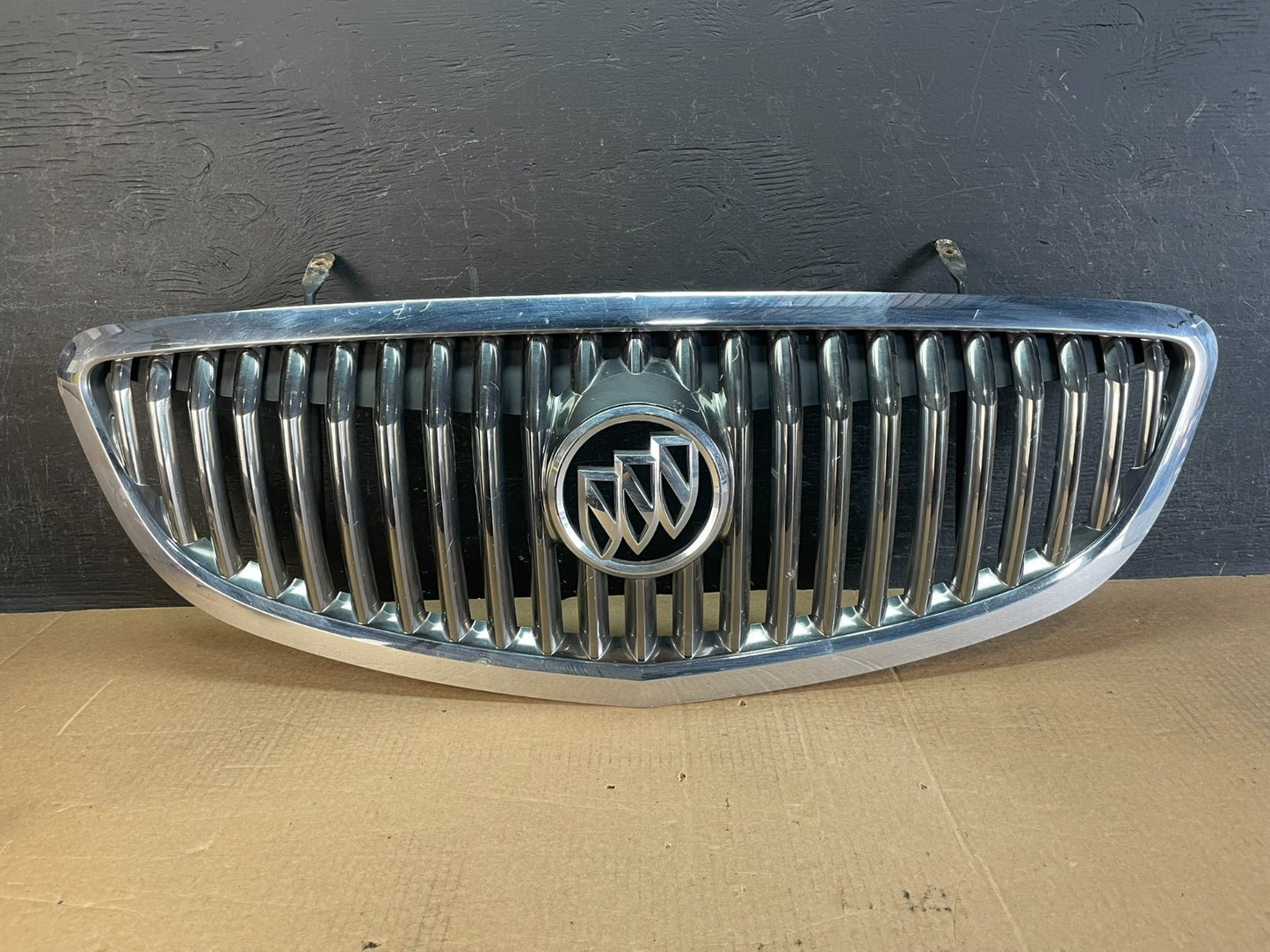 2008 to 2012 Buick Enclave Front Upper Grill Grille AF5251 DW0