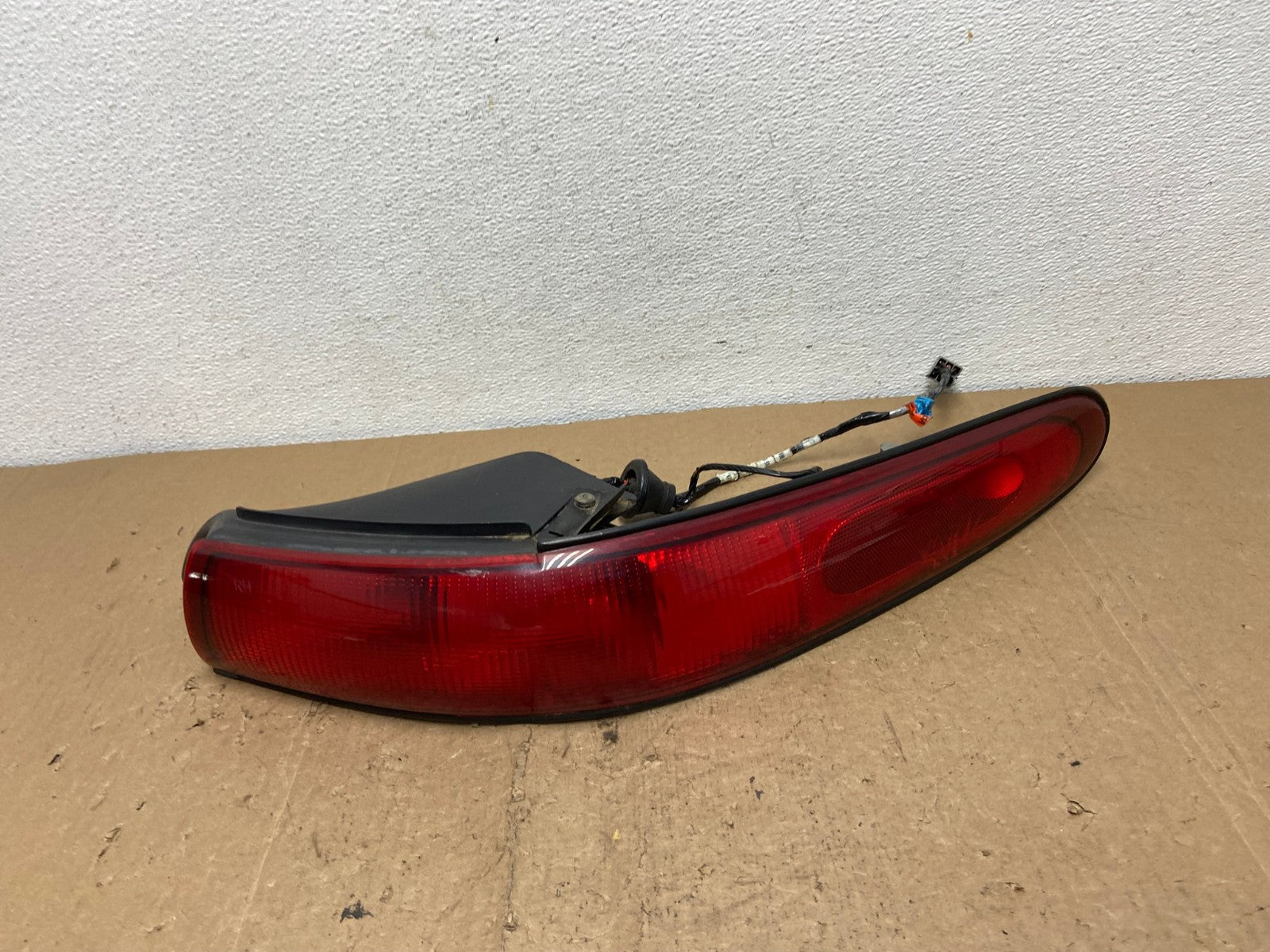 1996 to 1997 Mercury Sable Right Passenger RH Side Tail Light AC7321 LK0