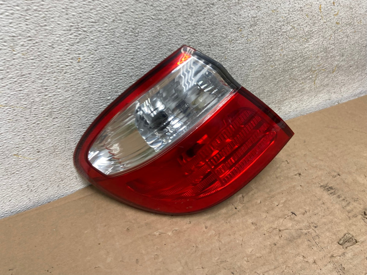 2000 - 2001 Infiniti i30 Left Driver Lh Side Tail Light AI1019 LK2