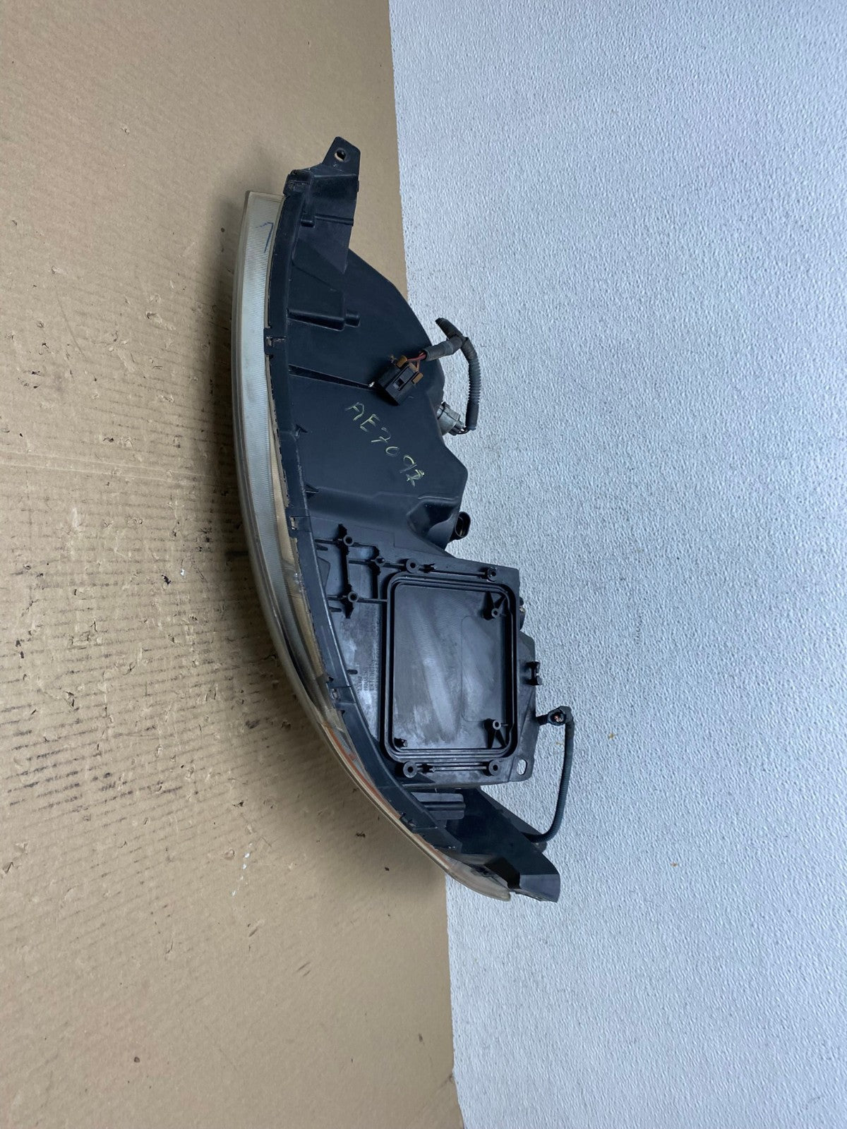 2006 to 2010 Toyota Sienna Right Passenger Rh Side Headlight Halogen AE7092 LK8