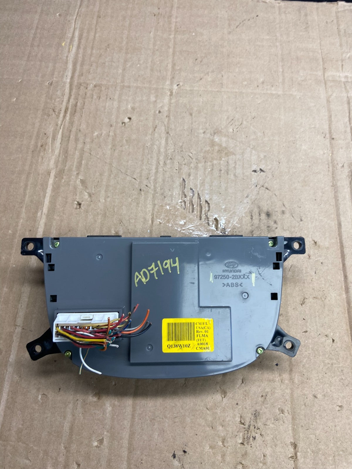 2010 2011 2012 Hyundai Santa Fe Automatic Climate AC Heater Control OE AD7194 DG3
