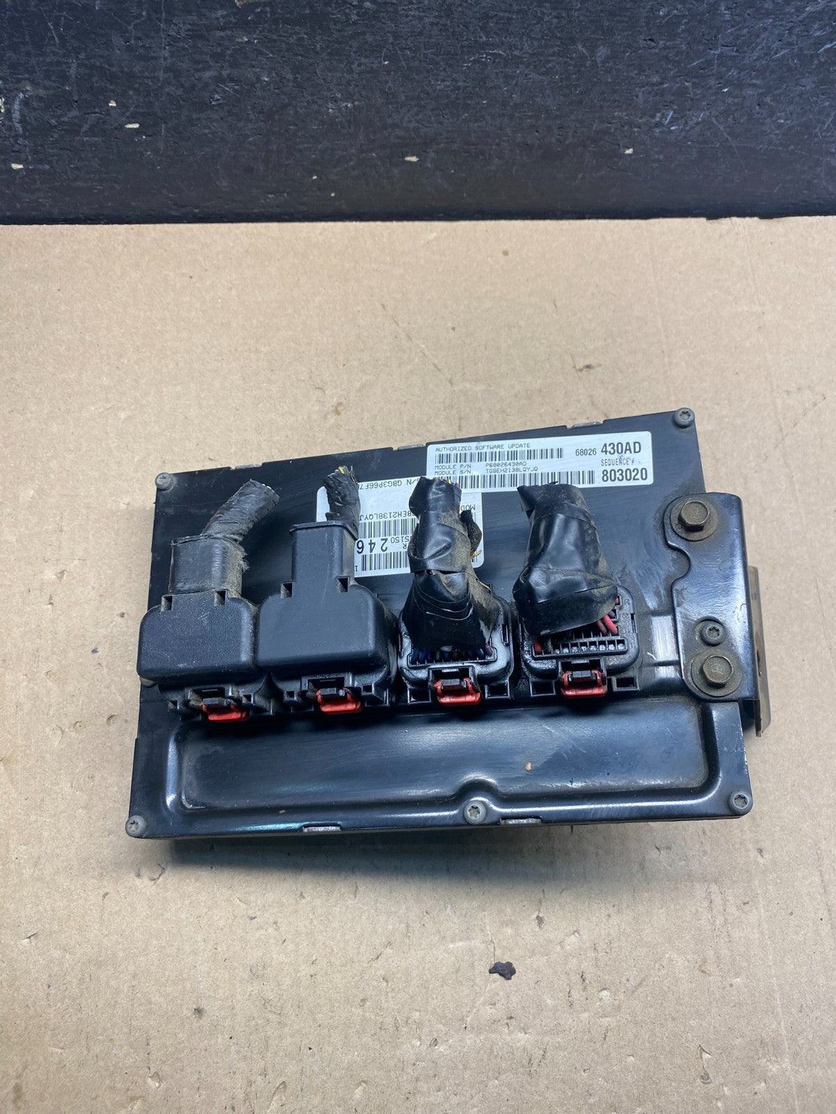 2008 2010 Dodge Magnum Charger 3.5L Engine Control P68026430AD AE7493 DW0