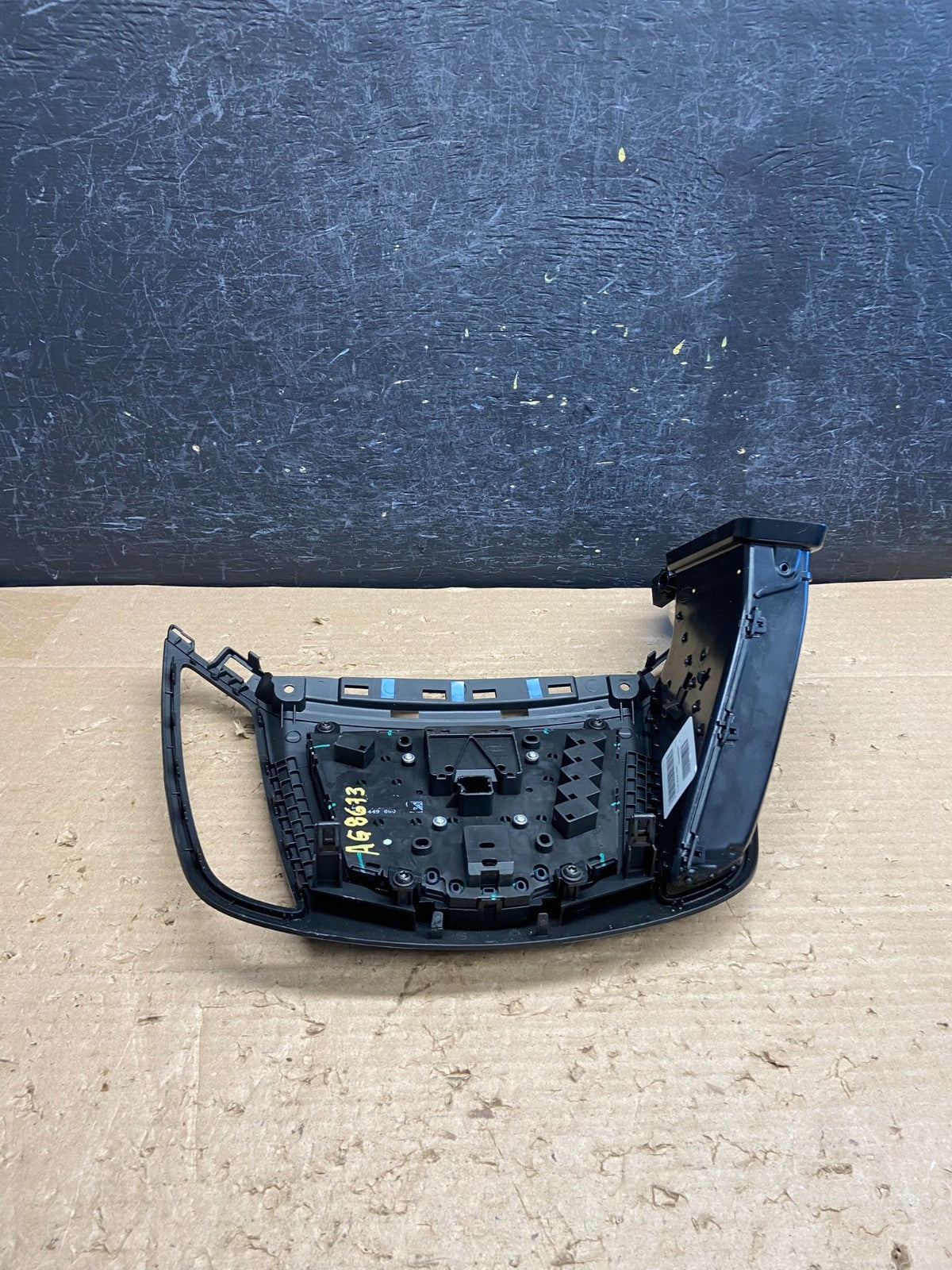 2013 2014 2015 2016 Ford C-Max Dash Radio Control Panel Bezel AG8673 DG3