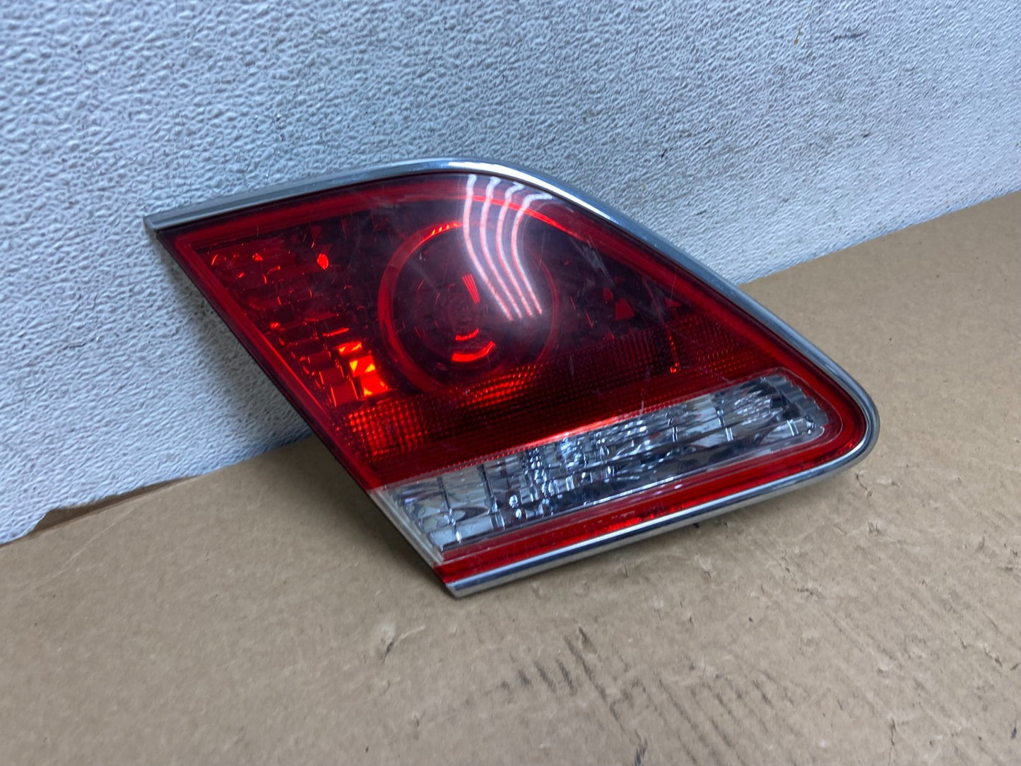 2005 2006 Lexus ES330 Left Driver LH Side Tail Light Inner AF7414 DW2