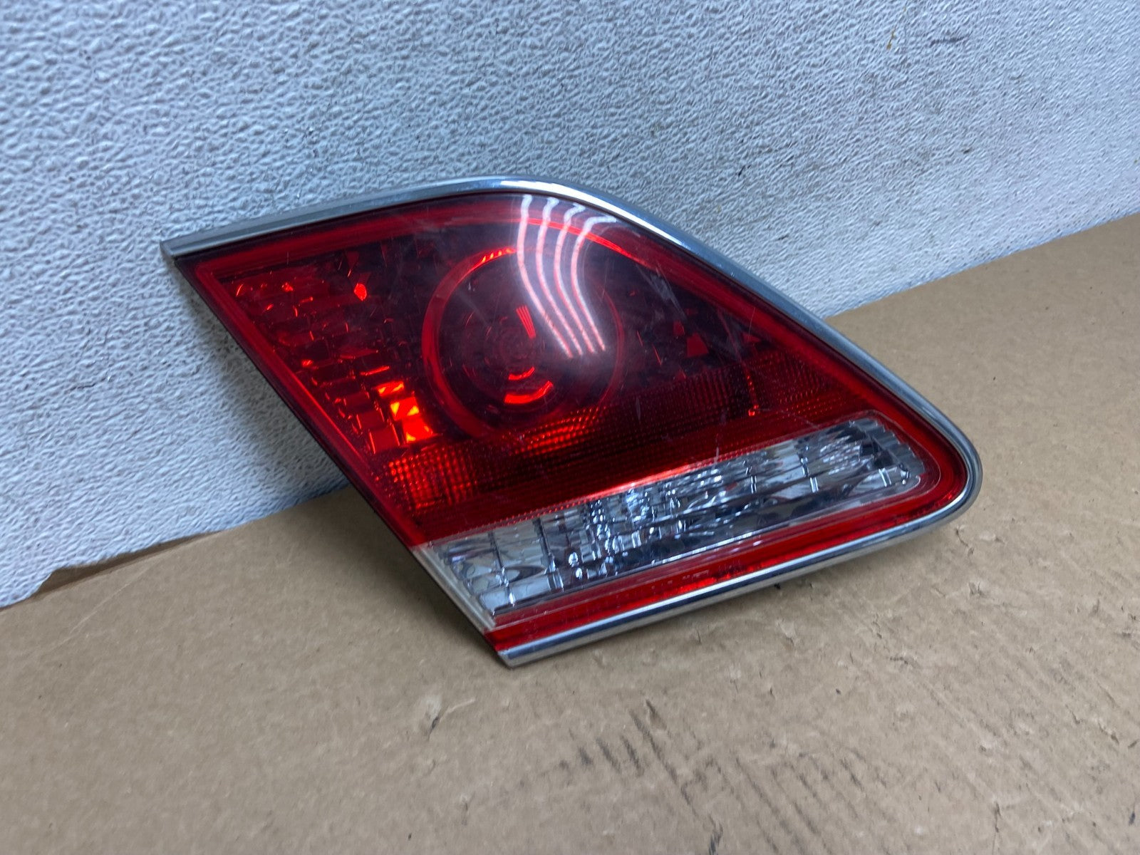 2005 2006 Lexus ES330 Left Driver LH Side Tail Light Inner AF7414 DW2