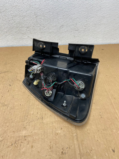 2005 to 2008 Chevrolet Equinox Left Driver Lh Side Tail Light AD1196 LK5