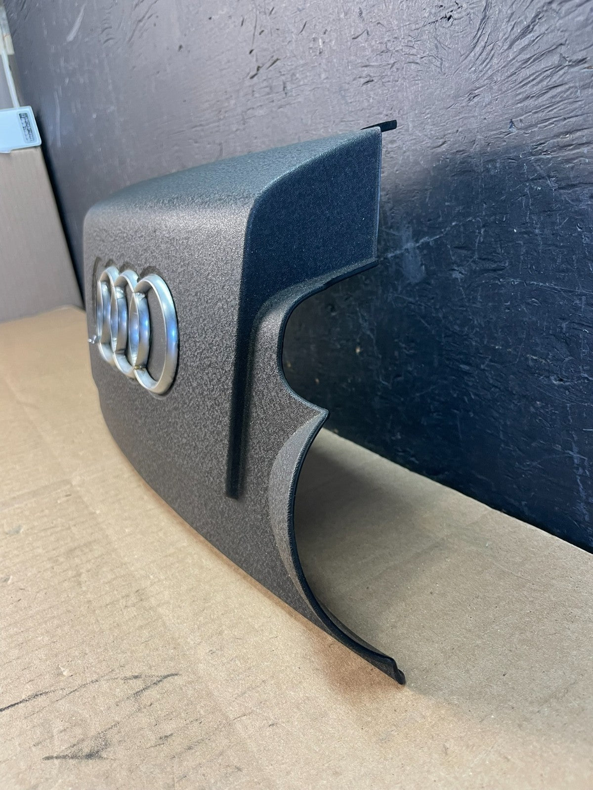 2005 to 2008 AUDI A6 4.2L Engine Black Cover Trim 079103926c OEM AC2344 DG2