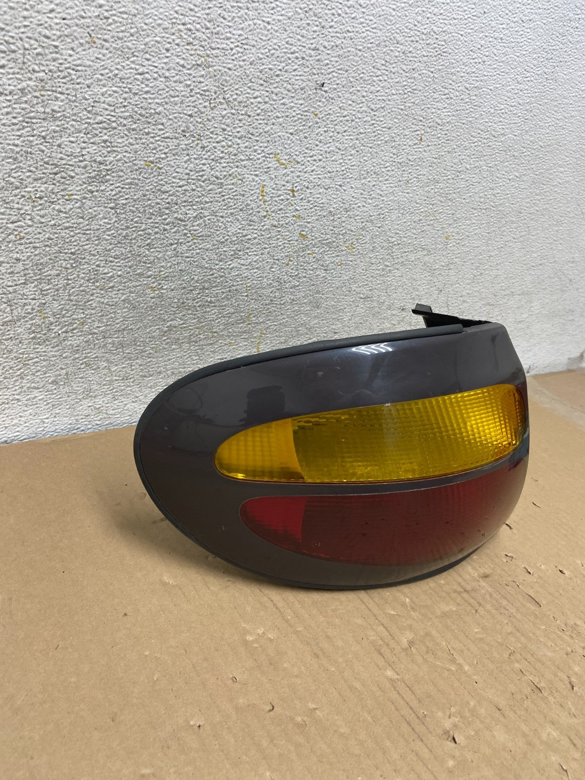 1996 to 1997 Ford Taurus Wagon Left Driver LH Side Tail Light AH2693 DG2