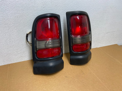 1994 to 2001 Dodge Ram 1500 Left+Right Tail Lights AD8916 DW2